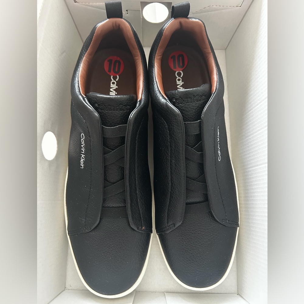 NEW Calvin Klein Men's Black Leather Sneakers, size 10